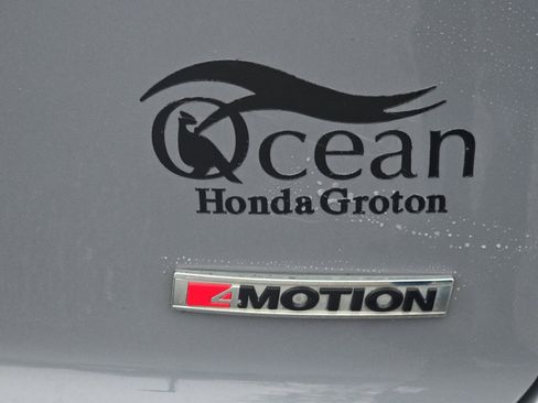 Used 2021 Volkswagen Atlas Cross Sport SE image 26