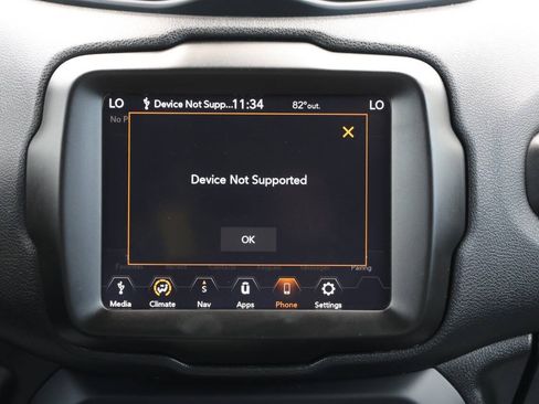 Used 2021 Jeep Renegade Latitude w/ Luxury Group II AWD/4WD image 20