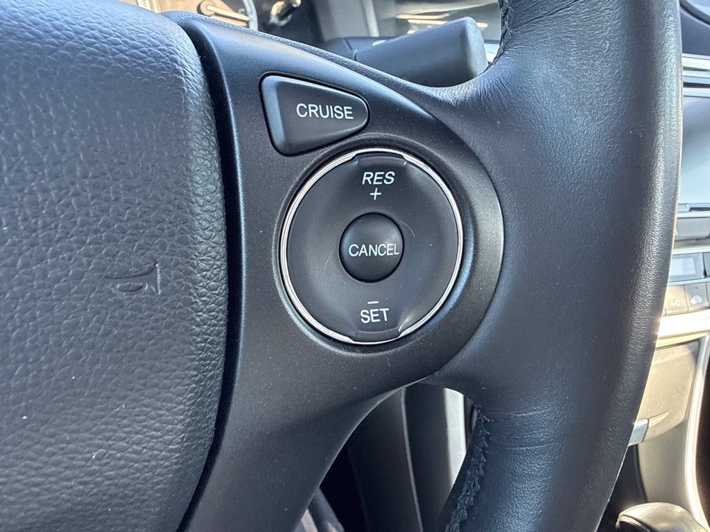 Used 2015 Honda Accord EX-L image 18