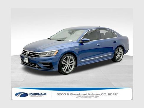 Used 2017 Volkswagen Passat 1.8T R-Line FWD image 1
