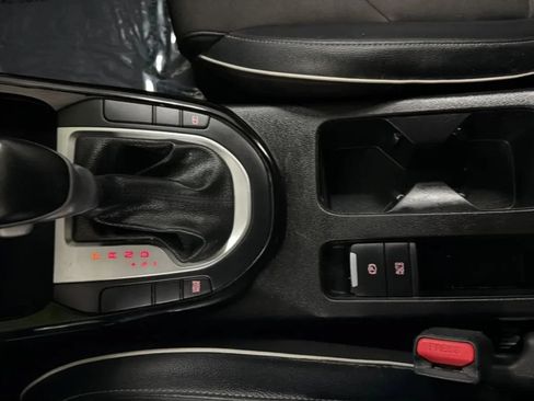 Used 2023 Kia Forte GT-Line w/ GT-Line Technology Package FWD image 12
