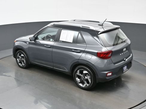 Certified 2025 Hyundai Venue Limited image 35