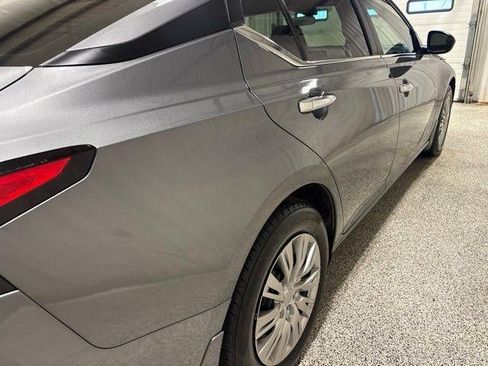 Used 2024 Nissan Altima 2.5 S FWD image 10