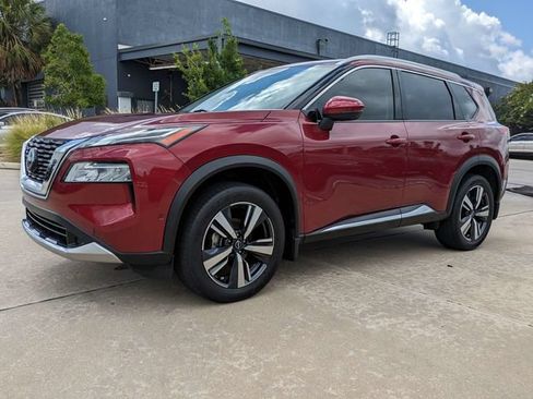 Used 2023 Nissan Rogue Platinum FWD image 10