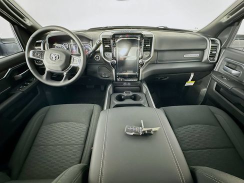 New 2026 RAM 2500 Big Horn AWD/4WD image 9