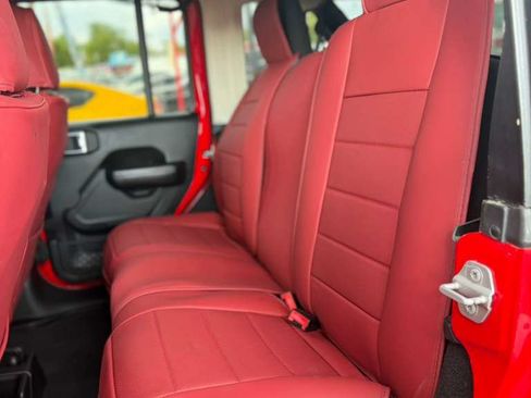 Used 2019 Jeep Wrangler Unlimited Sport S AWD/4WD image 17