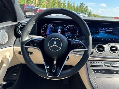 Used 2023 Mercedes-Benz E 350 Sedan image 13