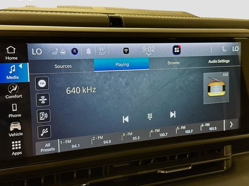Used 2024 Jeep Wrangler Unlimited Sahara w/ Safety Group AWD/4WD image 21