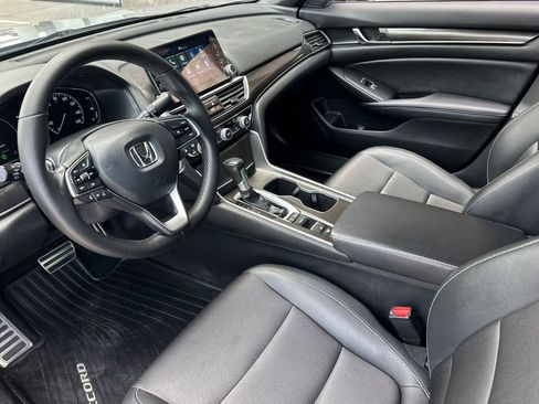Used 2022 Honda Accord Sport image 9