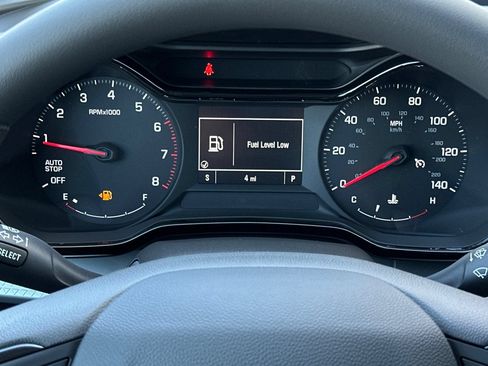 New 2026 Chevrolet Trax LS w/ LS Convenience Package FWD image 23