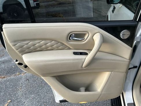 Used 2021 INFINITI QX80 Sensory w/ All-Season Package image 16