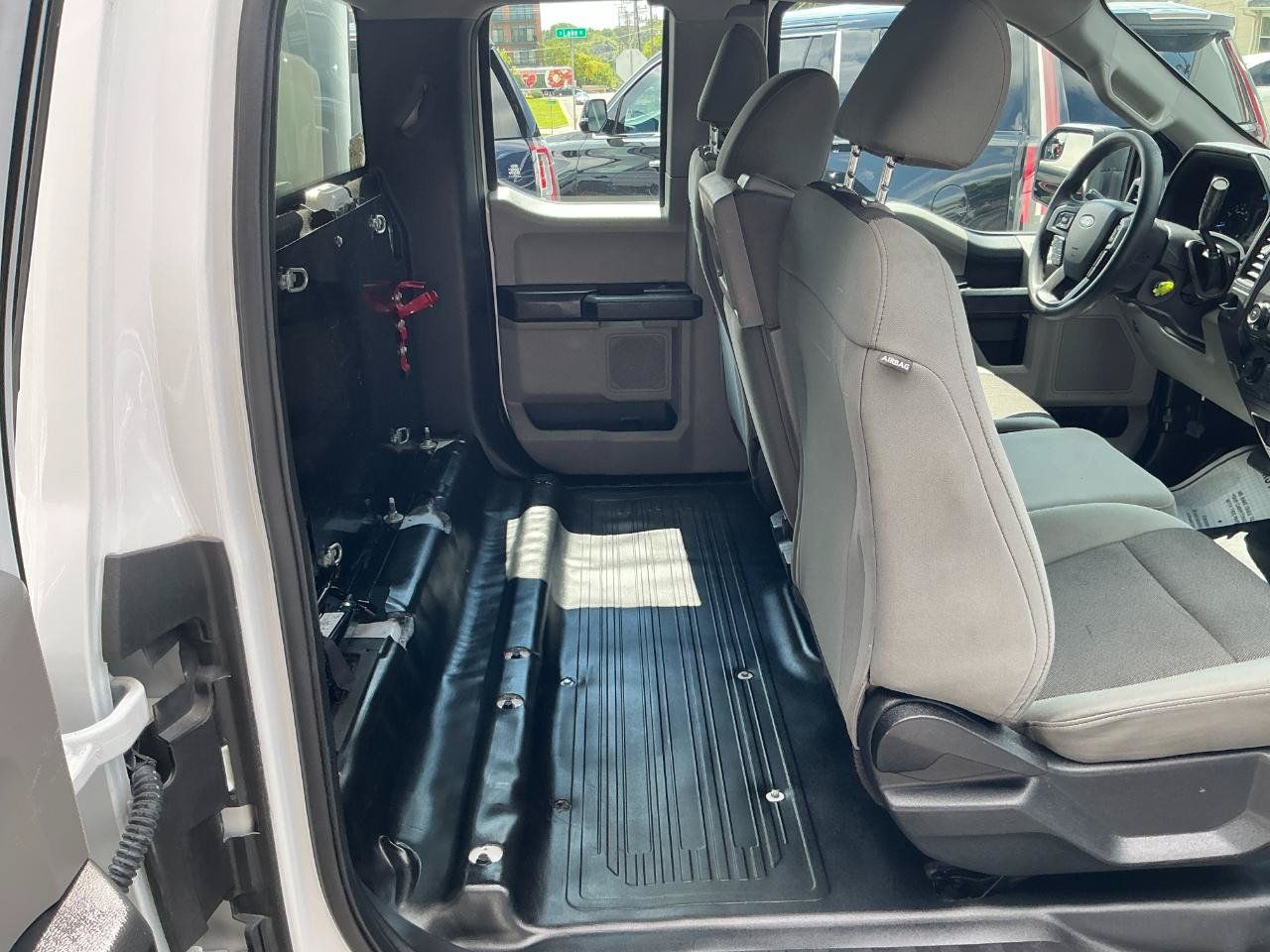 Used 2017 Ford F150 XL w/ Equipment Group 101A Mid RWD image 19