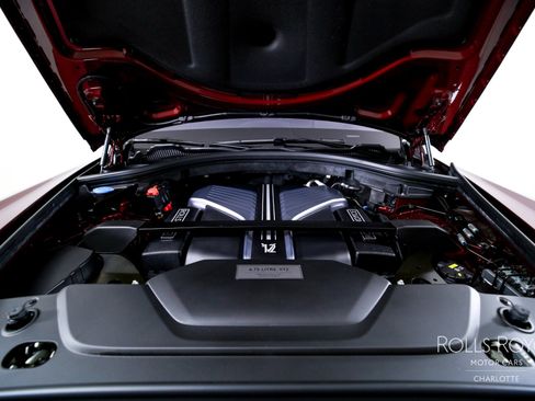 Used 2022 Rolls-Royce Cullinan Black Badge image 39