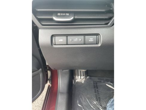 Used 2025 Nissan Altima 2.5 SV image 15