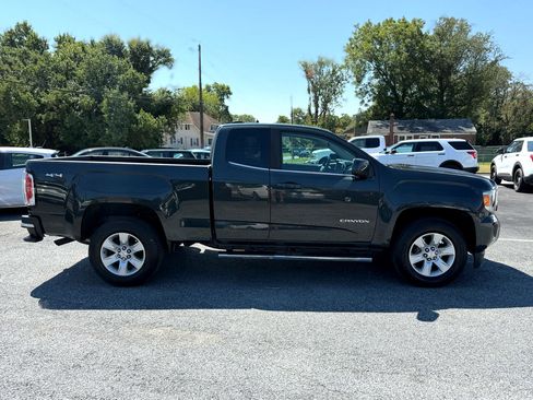 Used 2018 GMC Canyon SLE w/ SLE Convenience Package image 5
