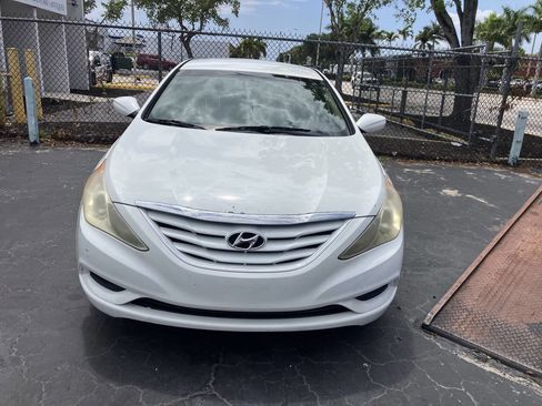 Used 2011 Hyundai Sonata GLS FWD image 4