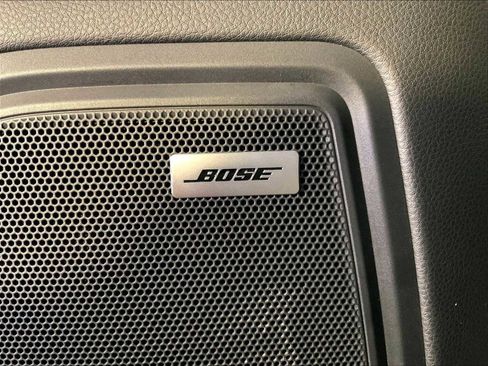 Certified 2022 Porsche Macan S image 38