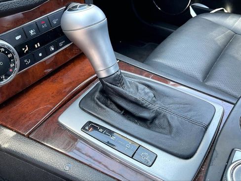 Used 2010 Mercedes-Benz C 300 Sedan image 15