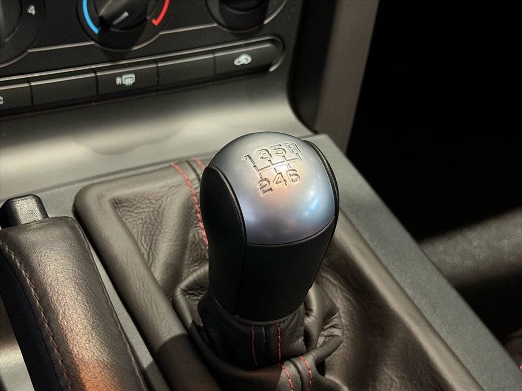 Used 2007 Ford Mustang Shelby GT500 RWD image 17
