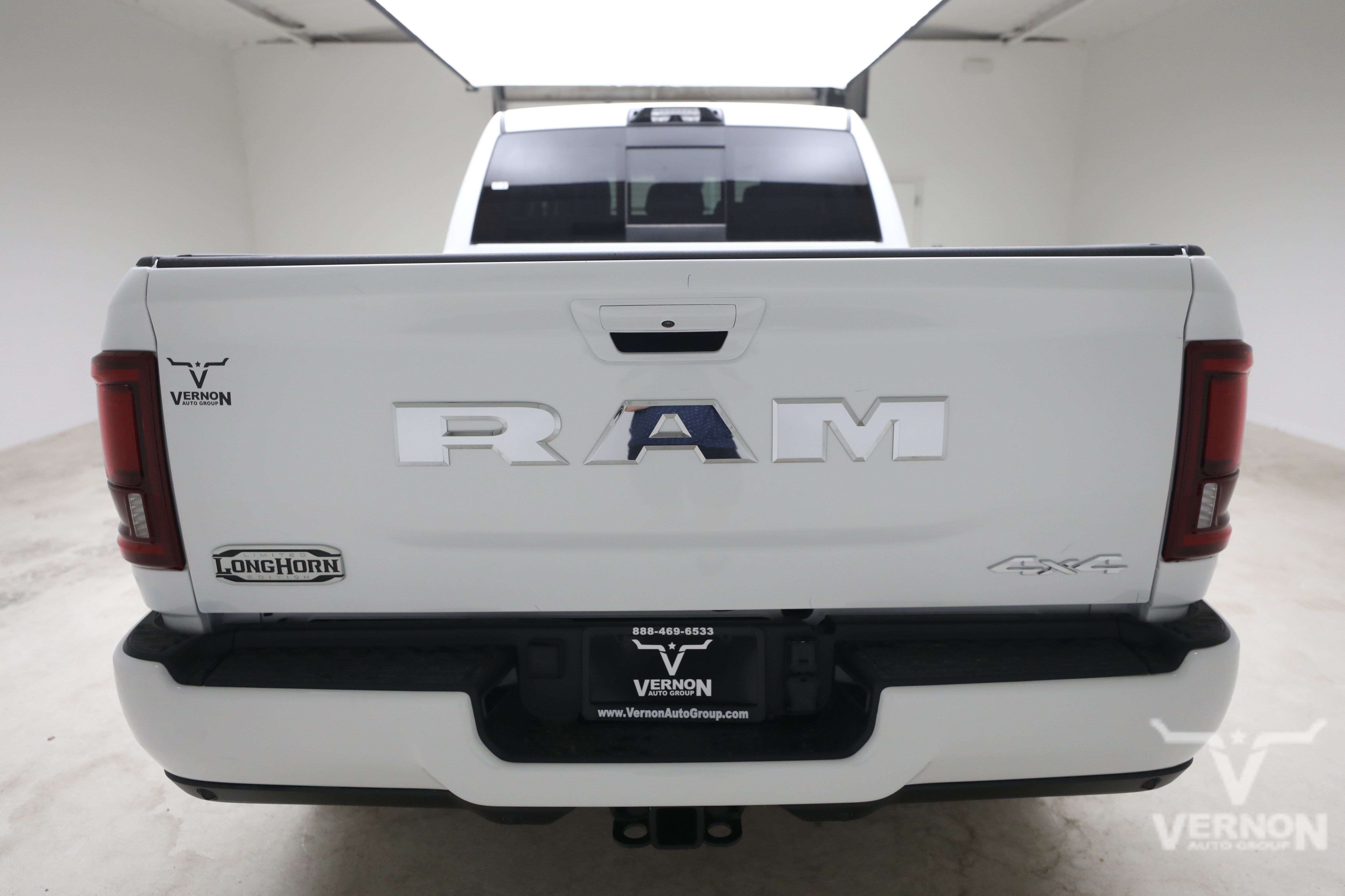 New 2027 RAM 2500 Limited AWD/4WD image 4