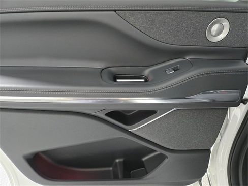 New 2025 Lincoln Navigator L Reserve image 23