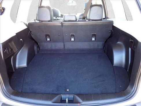 Used 2014 Subaru Forester 2.5i Limited image 8