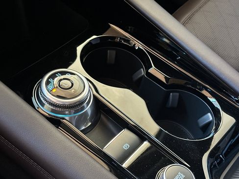 New 2026 Ford Explorer Platinum image 22