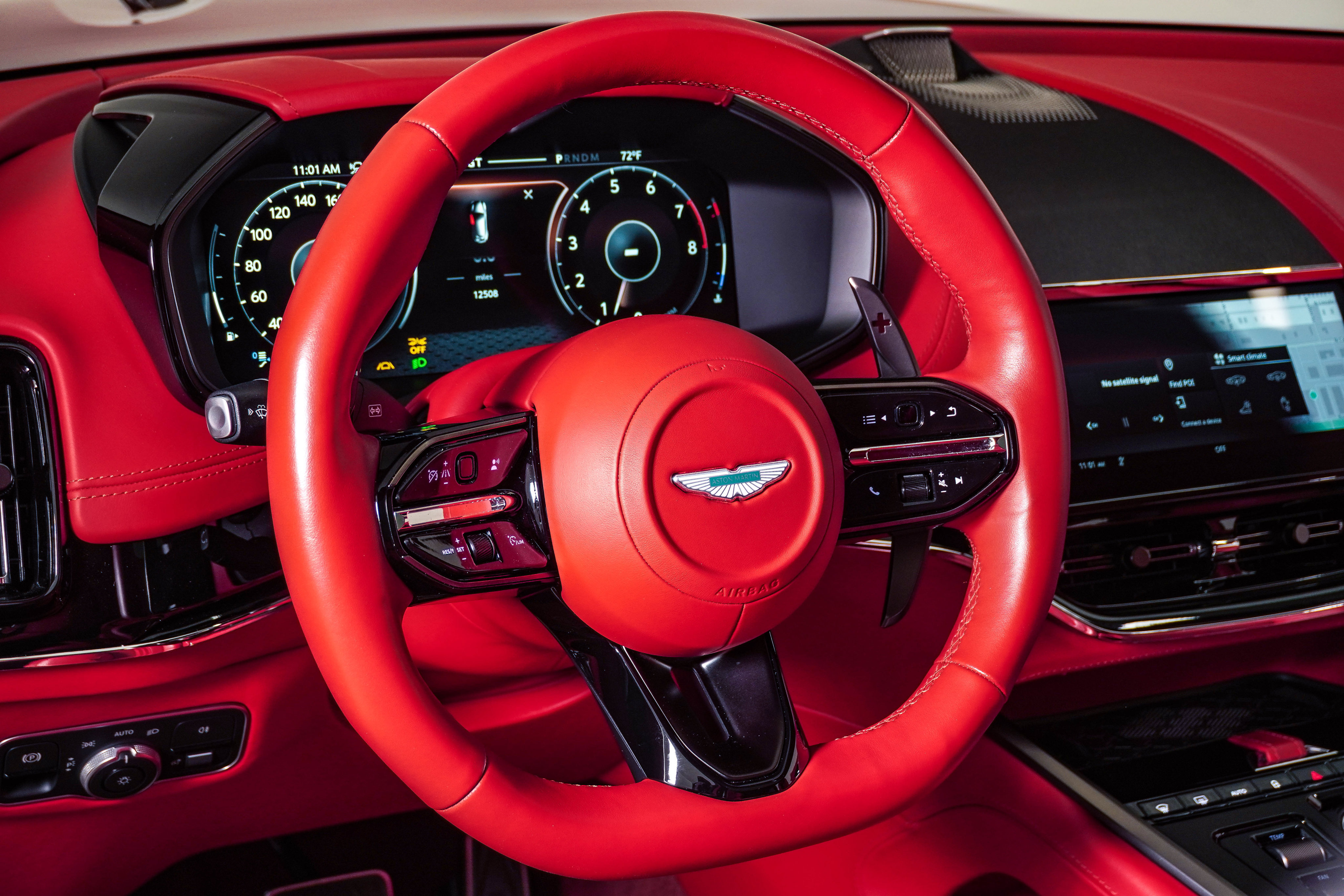 Used 2025 Aston Martin DBX 707 AWD/4WD image 25