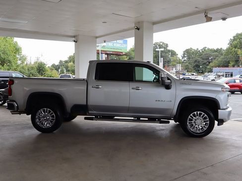 Used 2020 Chevrolet Silverado 3500 High Country w/ Technology Package image 7