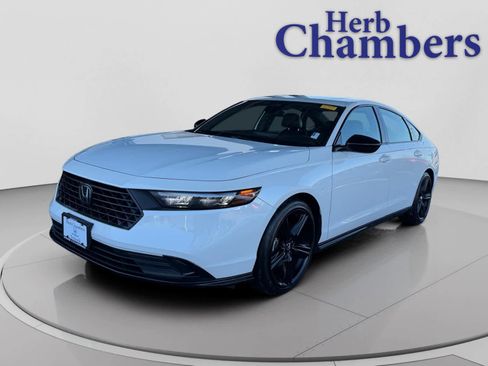 Used 2023 Honda Accord Sport image 10