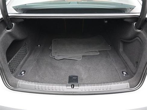 Used 2023 Audi A6 Premium Plus w/ Premium Plus Package image 31