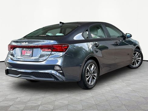 Used 2023 Kia Forte LXS FWD image 6
