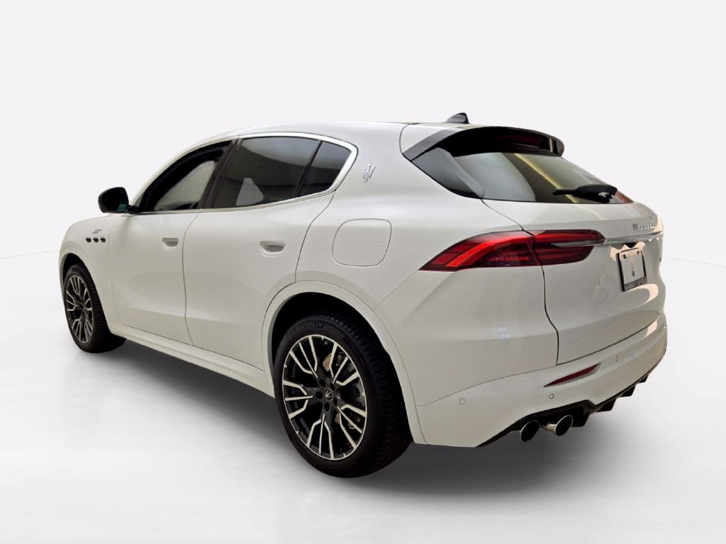 Certified 2024 Maserati Grecale GT AWD/4WD image 9