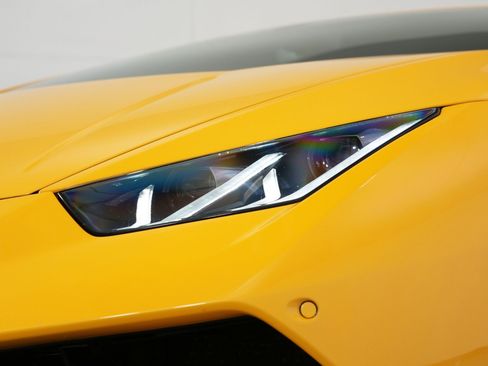 Used 2018 Lamborghini Huracan Performante image 69