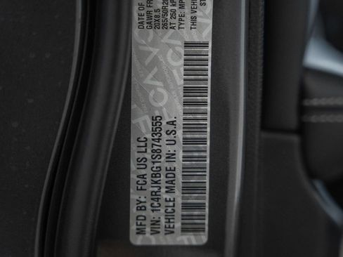 New 2025 Jeep Grand Cherokee L Limited w/ Luxury Tech Group II image 39