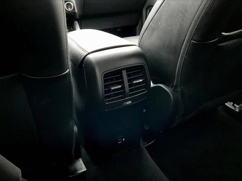 Used 2022 Ford Escape Titanium AWD/4WD image 13