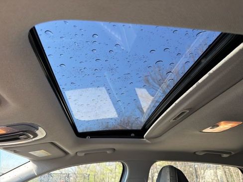 Used 2025 Hyundai Elantra Limited image 26