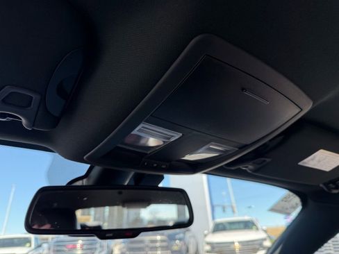 Used 2021 Dodge Challenger R/T w/ Plus Package image 19