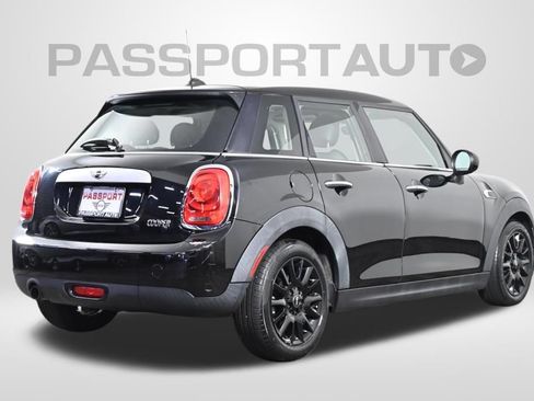 Used 2015 MINI Cooper 4-Door Hardtop FWD image 7