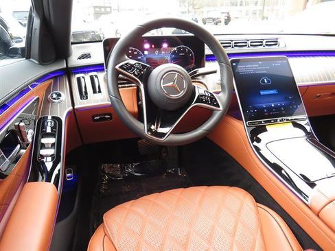 Used 2024 Mercedes-Benz S 580 4MATIC Sedan image 10