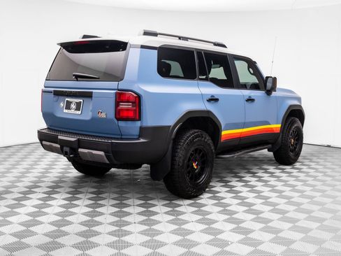 Used 2024 Toyota Land Cruiser image 5