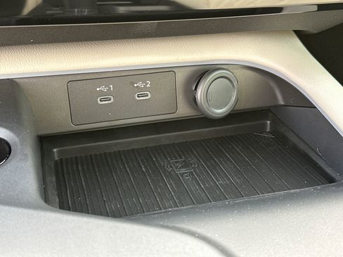 New 2026 Nissan Sentra SL w/ Floor Mat Package FWD image 28