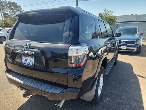 Used 2016 Toyota 4Runner SR5 RWD image 12