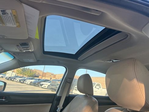 Used 2016 Subaru Legacy 3.6R Limited image 7