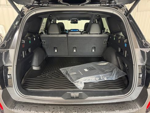 New 2026 Subaru Outback Touring AWD/4WD image 15