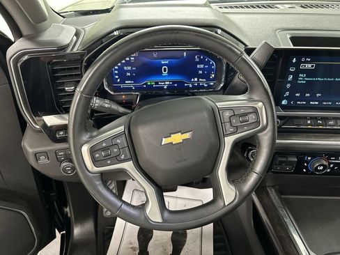 Used 2024 Chevrolet Silverado 3500 LTZ w/ LTZ Premium Package AWD/4WD image 4