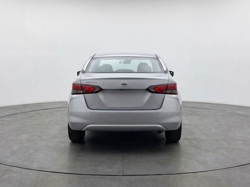 Used 2025 Nissan Versa SV FWD image 7