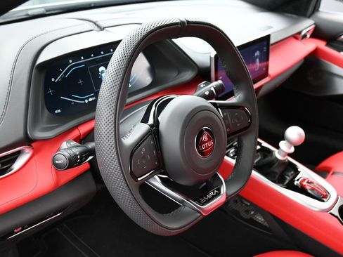 New 2025 Lotus Emira image 18