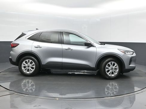 Used 2023 Ford Escape Active w/ Tech Pack #1 image 8