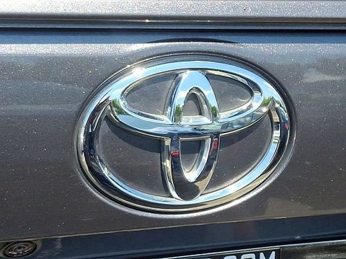 Used 2025 Toyota RAV4 LE AWD/4WD image 9